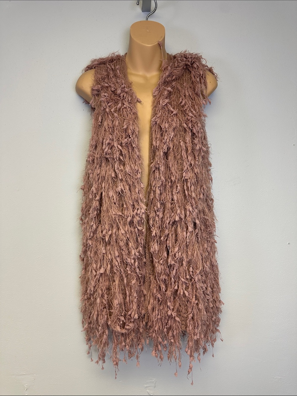 Altar'd State Shaggy Fringe Knit Vest Mauve Pink Boho Open Front Size Medium